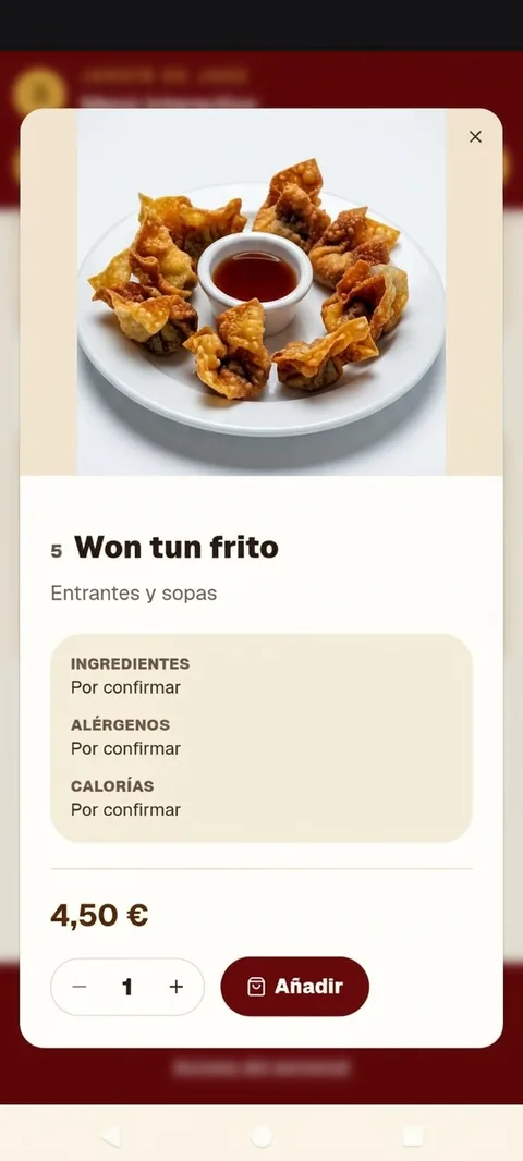 Detalle de un plato en el menú interactivo, con ingredientes, alérgenos y botón de añadir